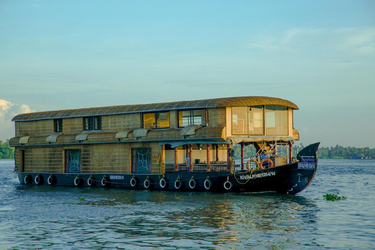Harmony Houseboats Hotel Alappuzha Exterior foto