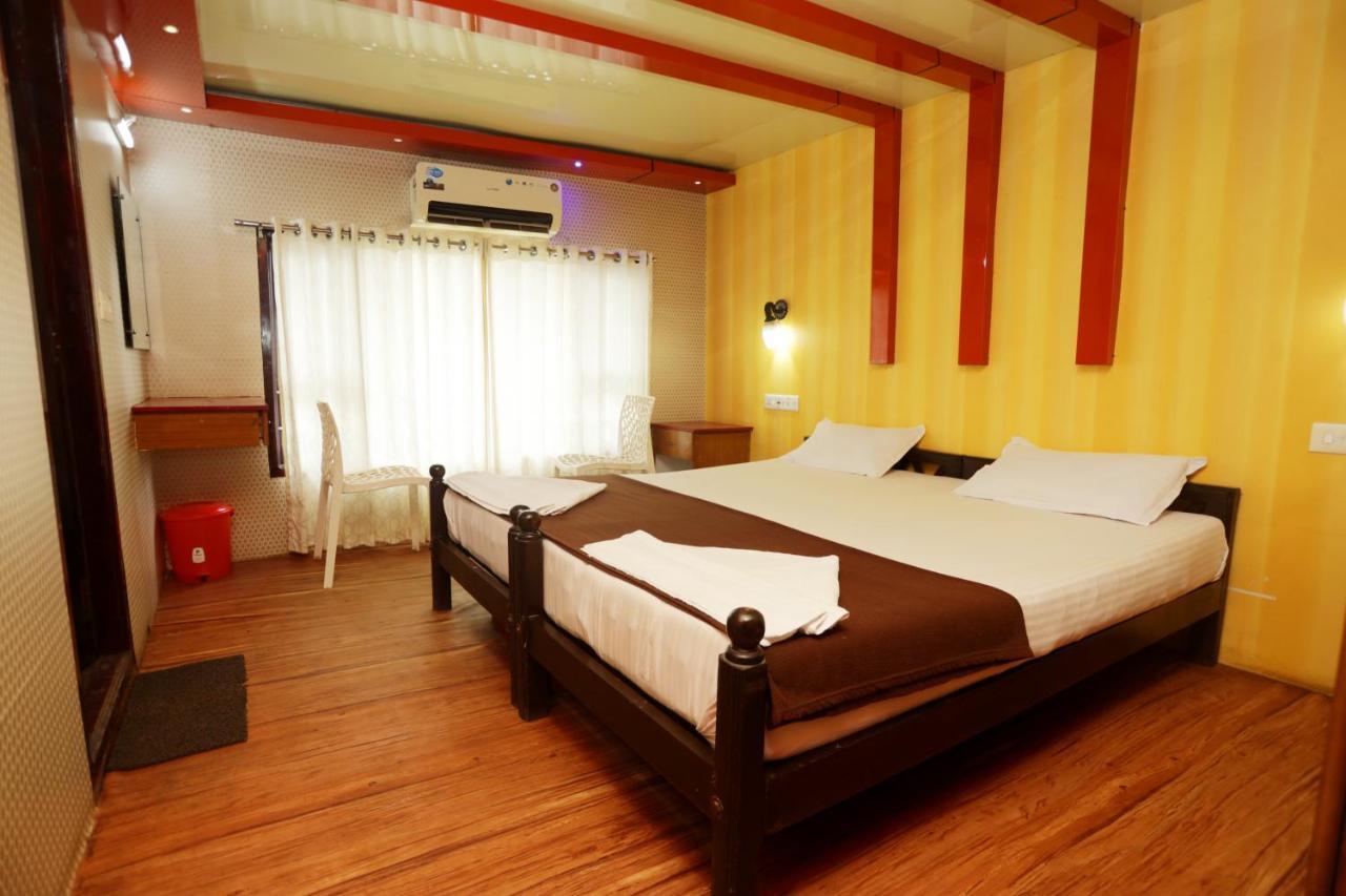 Harmony Houseboats Hotel Alappuzha Exterior foto