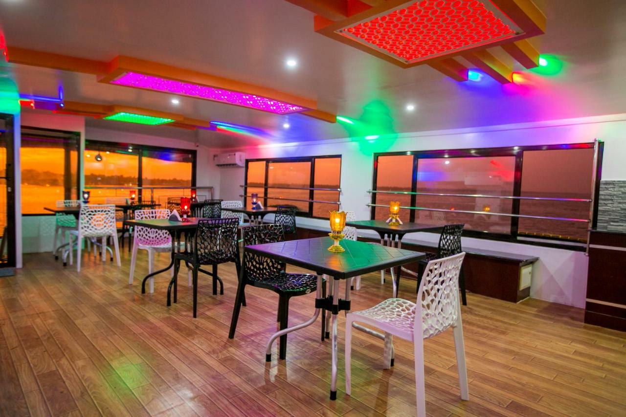 Harmony Houseboats Hotel Alappuzha Exterior foto